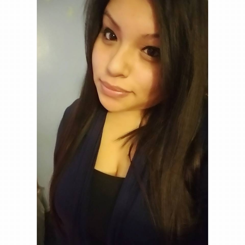 Meet your Posher, Angela